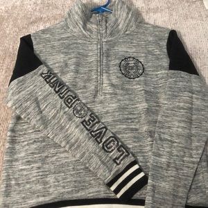VS quarter-zip sweatshirt